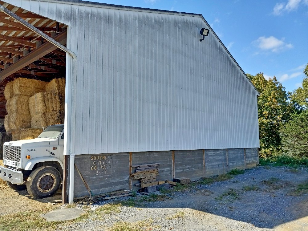 Barn Cleaning in Harrisonburg, VA 